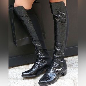Black Crocodile Pattern Over-the-Knee Boots